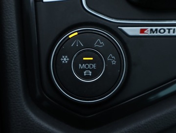 Volkswagen Tiguan II SUV 2.0 TSI 180KM 2018 VW Tiguan 2.0 TSI, Salon Polska, 4X4, DSG, Navi, zdjęcie 17