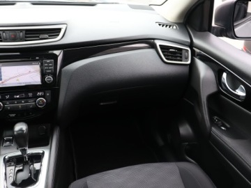Nissan Qashqai II Crossover 1.6 dCi 130KM 2017 Nissan Qashqai 1.6 dCi, Automat, Navi, Klima, zdjęcie 7