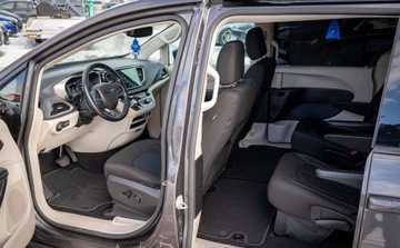 Chrysler Pacifica II 3.6 V6 291KM 2021 Chrysler Pacifica Chrysler Pacifica 3.6 V6 291KM 7-osobowy 3.6 Benzyna, zdjęcie 8