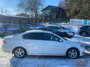 Volkswagen Passat B7 Limousine 2.0 TDI CR BlueMotion 177KM 2013 Volkswagen Passat 2.0tdi 4-Motion R-Line max wyposazenie Webasto ledy xeno, zdjęcie 4