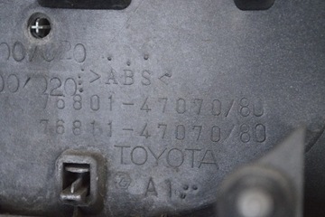 KRYT ZADNÍ TOYOTA PRIUS 76801-47070 W3 1.8 H 2012 RHD