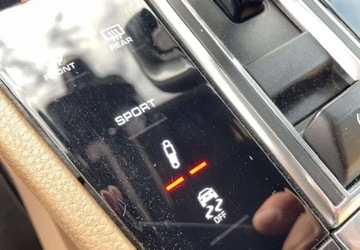 Porsche Cayenne III SUV 3.0 340KM 2020 Porsche Cayenne 3.0 Benzyna 340KM, zdjęcie 31