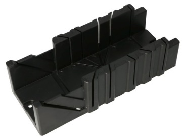 ПЛАСТИКОВАЯ ПОДСТАВКА 3,5 ДЮЙМА 295X120X85MM