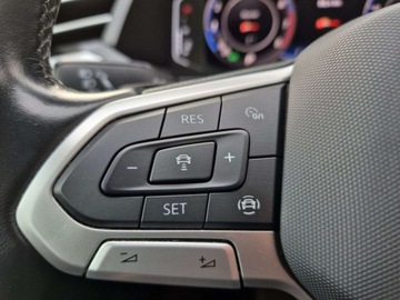 Volkswagen Arteon Fastback Facelifting 2.0 TSI 190KM 2021 Volkswagen Arteon Salon Pl Bogata wersja Virtual Grzana tylna kanapa 2.0, zdjęcie 16