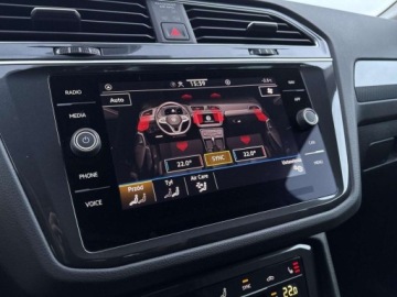 Volkswagen Tiguan II SUV Facelifting 1.5 TSI 150KM 2022 Volkswagen Tiguan TSI 150KM Life DSG LED Keyless Kamera cofania FV23, zdjęcie 23