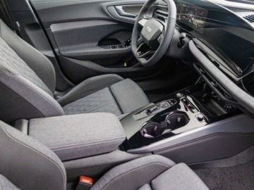 Audi A5 B10 Avant 2.0 TDI 204KM 2026 AUDI A5 TDI quattro S line Avant Combi 2.0 (204KM) 2026, zdjęcie 12