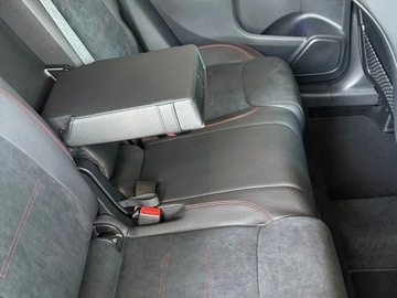 Mercedes GLB SUV Facelifting 2.0 220 190KM 2025 MERCEDES-BENZ GLB 220 4-Matic AMG Line 2.0 (190KM) 2025, zdjęcie 10