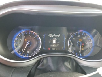 Chrysler Pacifica II 2018 Chrysler Pacifica Chrysler Pacifica Touring L 3.6 Benzyna 287KM, zdjęcie 10