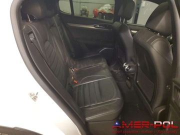 Alfa Romeo Stelvio SUV 2.0 Turbo 280KM 2018 Alfa Romeo Stelvio _TI SPORT_4x4_2018r 2.0 Benzyna 280KM, zdjęcie 8