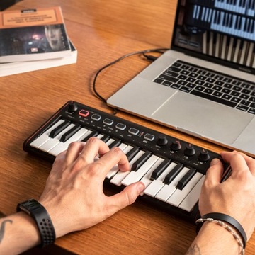 IK iRig Keys 2 - Клавиатура управления