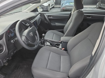 Toyota Corolla XI Sedan Facelifting 1,6 Valvematic 132KM 2017 Toyota Corolla 1.6 Active EU6 Seria E16 (2012-2019, zdjęcie 14