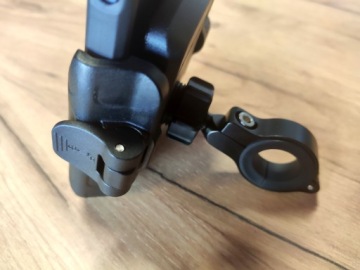 Держатель для телефона GPS Регулируемая ширина для руля мотоцикла / зеркала