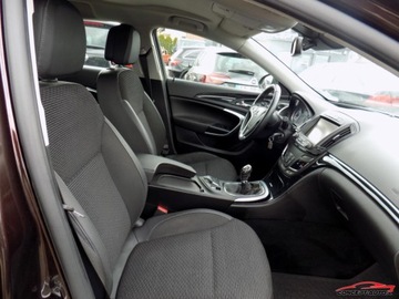 Opel Insignia I Sports Tourer Facelifting 2.0 CDTI ECOTEC 130KM 2014 Opel Insignia COSMO 130 Navi Parkdistance 2.0 Diesel 130KM, zdjęcie 21