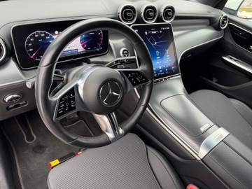 Mercedes GLC C254/X254 2022 MERCEDES-BENZ GLC 200 4MATIC 227KM Polski Salon FAKTURA VAT23% Jak NOWY, zdjęcie 16