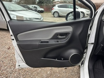 Toyota Yaris III Hatchback 5d Facelifting 1.33 Dual VVT-i 99KM 2015 Toyota Yaris 1.3 benz 99KM|Klima|Isofix|Salon PL, zdjęcie 9