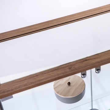 Витрина стеклянная Витрина стеклянная 90х41х190