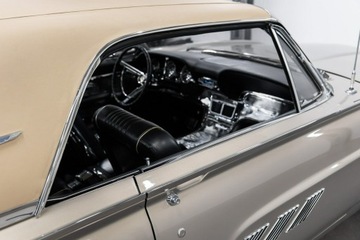 Ford Thunderbird III 1962 Ford Thunderbird 6.4 V8. Stan kolekcjonerski. 1963, zdjęcie 31