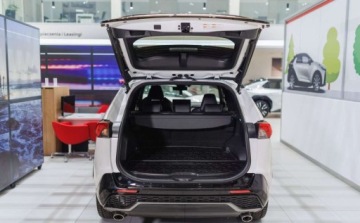 Toyota RAV4 V SUV Plug-In Facelifting 2.5 Hybrid Dynamic Force 306KM 2025 Toyota RAV4 2.5 Plug-In Hybrid GR Sport 4x4 FV23 2.5 Hybryda 306KM, zdjęcie 24