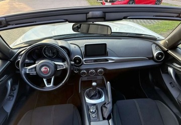 Fiat 124 Spider 1.4 MultiAir II 140KM 2019 Fiat 124 Spider Fiat 124 Spider 1.4 MultiAir Turbo 1.4 Benzyna 140KM, zdjęcie 8