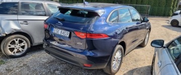 Jaguar F-Pace 2017 Jaguar F-Pace 2017r, 2.0 DIESEL. 4x4. Lekko uszkodzony przod. 2.0 Diesel, zdjęcie 3