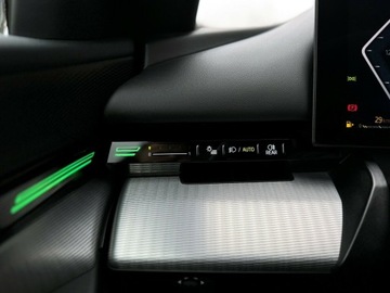 BMW Seria 5 G90-91 Touring 2.0 520d 197KM 2024 BMW 520 BMW 520 BMW 520d xDrive, Salon PL, Bezwypa, zdjęcie 19