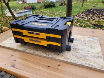 Настенные и напольные зажимы Dewalt Tstak