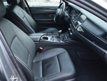 BMW Seria 5 F10-F11 2010 BMW 5 520d, VAT 23%, Skóra, Navi, Xenon, Bi-Xenon, zdjęcie 8