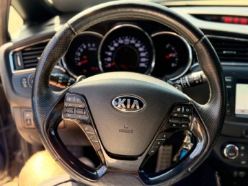 Kia Ceed II Kombi Facelifting 1.6 CRDi 136KM 2017 Kia Ceed GT LINE Automat Bogata wersja 1.6 Diesel 136KM, zdjęcie 19
