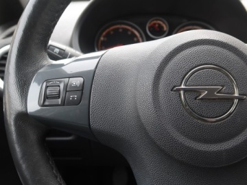 Opel Corsa D Hatchback 1.4 Twinport ECOTEC 100KM 2011 Opel Corsa 1.4, Klima, Tempomat, Parktronic, zdjęcie 17