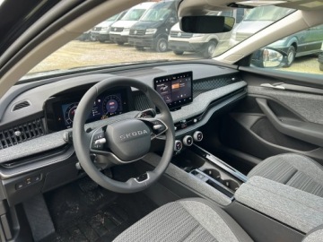 Skoda Superb III Liftback Facelifting 1.5 TSI 150KM 2026 Skoda Superb Edition 130 1.5 TSI mHEV 150 KM DSG, zdjęcie 3