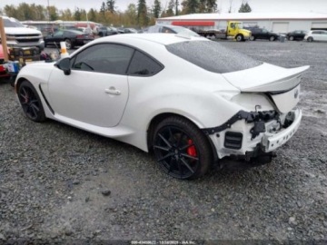 Toyota 2025 Toyota GR86 Premium, 2025r., 2.4L 2.4 Benzyna 228KM, zdjęcie 3