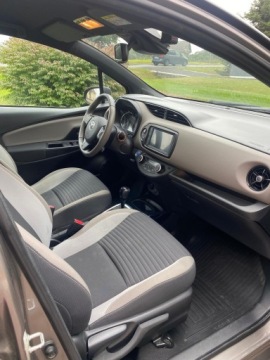 Toyota Yaris IV Hatchback 1.5 Hybrid Dynamic Force 116KM 2020 Toyota Yaris 1.5 benzyna HYBRYDA 116KM 2020r, zdjęcie 8