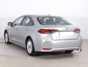 Toyota Corolla XII Sedan 1.5 VVT-i 125KM 2022 Toyota Corolla 1.5 VVT-i, Salon Polska, zdjęcie 3