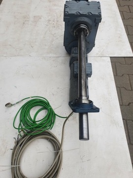Silnik SEW 0,55kw przekładnia 1: 323 4 r/min Nr699