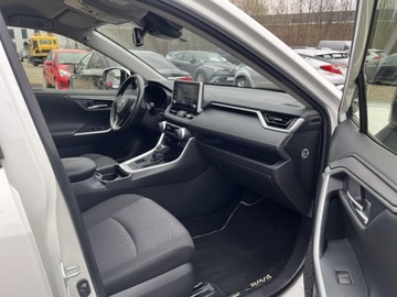 Toyota RAV4 V SUV 2.5 Hybrid Dynamic Force 218KM 2021 Toyota RAV4 2.5 Hybrid Comfort 4x2 V (2018-), zdjęcie 17