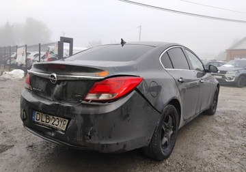 Opel Insignia I Sedan 2.0 CDTI ECOTEC 130KM 2010 Opel Insignia 2010r, 2.0 CDTI. AUTOMAT. Lekko uszkodzony tyl. Jezdzi. 2.0, zdjęcie 3