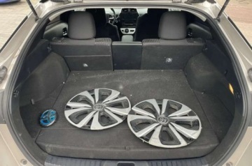 Toyota Prius IV 2019 Toyota Prius 2019 Toyota Prius Prime - w Polsce po oplatach i akcyzie 1.8, zdjęcie 11
