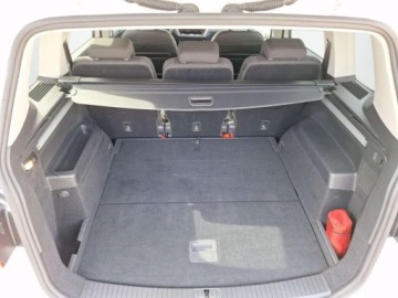 Volkswagen Touran III 2.0 TDI 150KM 2021 Volkswagen Touran 2.0 Diesel 149KM, zdjęcie 13