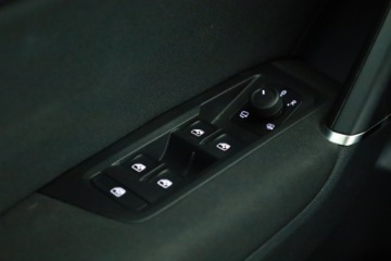 Volkswagen Touran III 1.5 TSI EVO 150KM 2023 VW Touran 1.5 TSI, Salon Polska, 1. Właściciel, zdjęcie 16