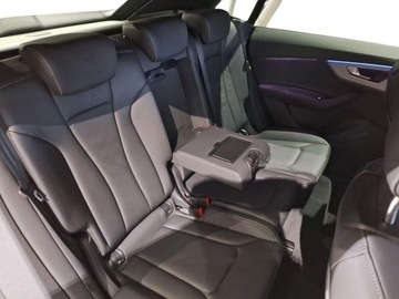 Audi Q8 SUV 3.0 45 TDI 231KM 2025 Audi Q8 Hak Head Up Pakiet Asystentow 3.0 Diesel 231KM, zdjęcie 12