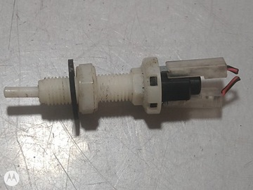 WŁĄCZNIK ŚWIATEŁ STOP SKODA FELICIA 6U0945515B