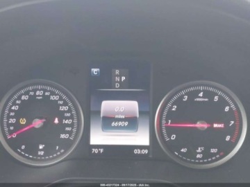 Mercedes GLC C253 2017 Mercedes-Benz GLC 2017 r., 2,0L 300 COUPE 4MATIC 2.0 Benzyna 241KM, zdjęcie 6