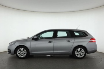 Peugeot 308 II SW Facelifting 1.5 BlueHDI 130KM 2019 Peugeot 308 1.5 BlueHDi, Salon Polska, Serwis ASO, zdjęcie 2