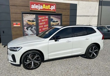 Volvo XC60 II 2023 Volvo XC 60 XC 60 R-DESIGN 2.0 BENZ 250 KM 2023r 9.000 km Warszawa