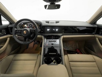 Porsche Panamera III Liftback 4 2.9 353KM 2025 PORSCHE Panamera 4 Sedan 3.0 (353KM) 2025, zdjęcie 5