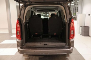 Toyota 2022 Toyota Proace City Verso Long 1.2 D-4T Family Aut. 1.2 Benzyna 130KM, zdjęcie 14