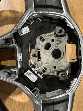 МНОГОФУНКЦИОНАЛЬНЫЙ РУЛЕВОЙ КОЛЕСО VW T6 T6.1 КОЖАНЫЙ