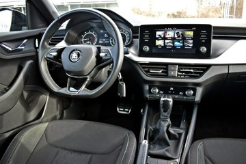 Skoda Kamiq Crossover 1.0 TSI 110KM 2022 Škoda Kamiq Skoda Kamiq Bezwypadkowy / Salon, zdjęcie 16