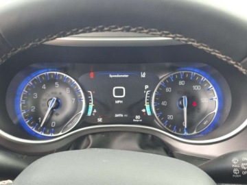 Chrysler Pacifica II 2023 Chrysler Pacifica Touring L 2023 3.6 Benzyna 287KM, zdjęcie 6