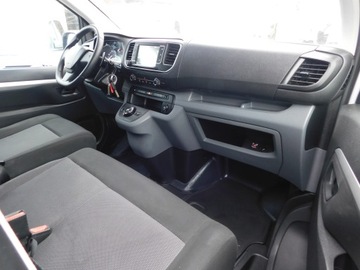 Peugeot Expert III Furgon Standard 2.0 BlueHDi 122KM 2021 Peugeot Expert 2.0 HDI-122 XL ! NAVI AUTOMAT! Ciężarowy 6-cio osobowy! 2021, zdjęcie 4